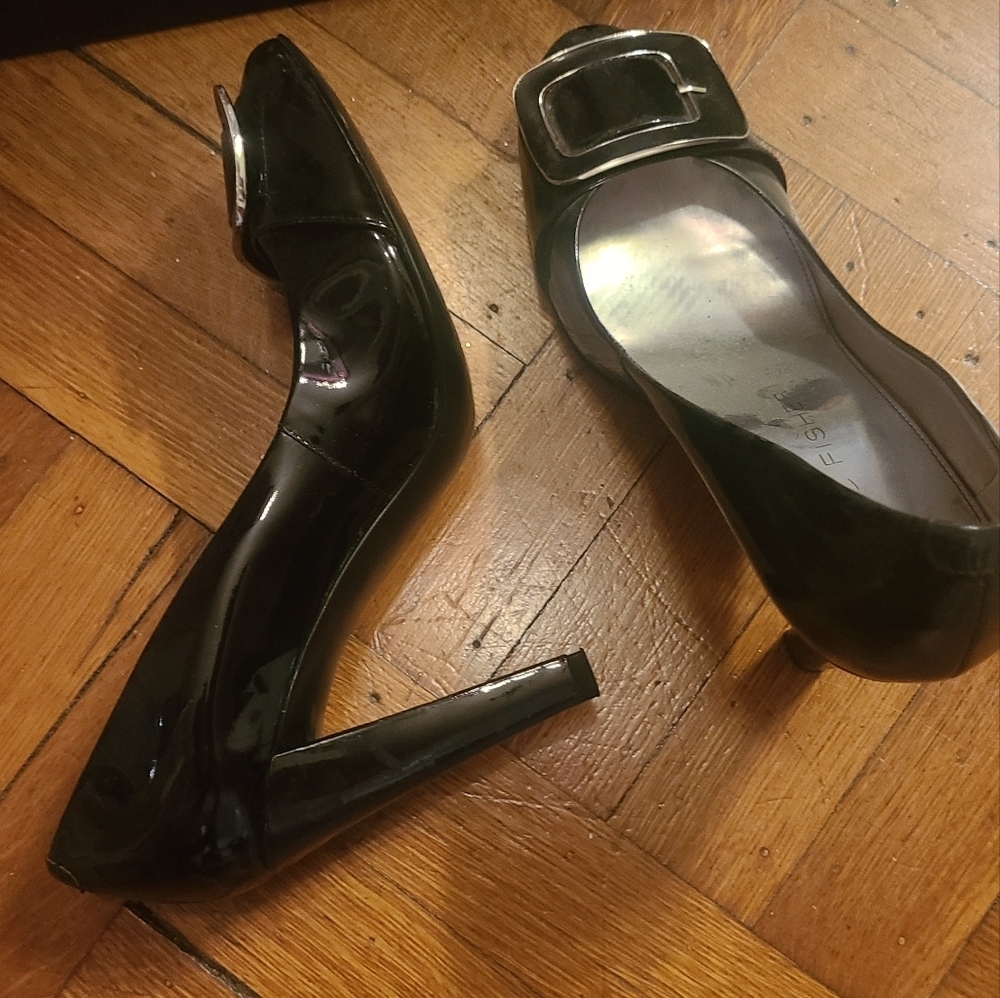 Marc Fisher Black Round Toe 7.5 Heels w Buckle Patent Leather NWOT Hp🔥🔥🔥🔥